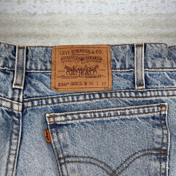 Vintage Orange Tab Levis Jeans 550 Relaxed Fit Tapered Leg Light Wash 90s - Picture 4 of 6
